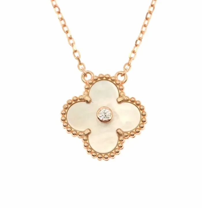 Solo Clover Diamond Necklace