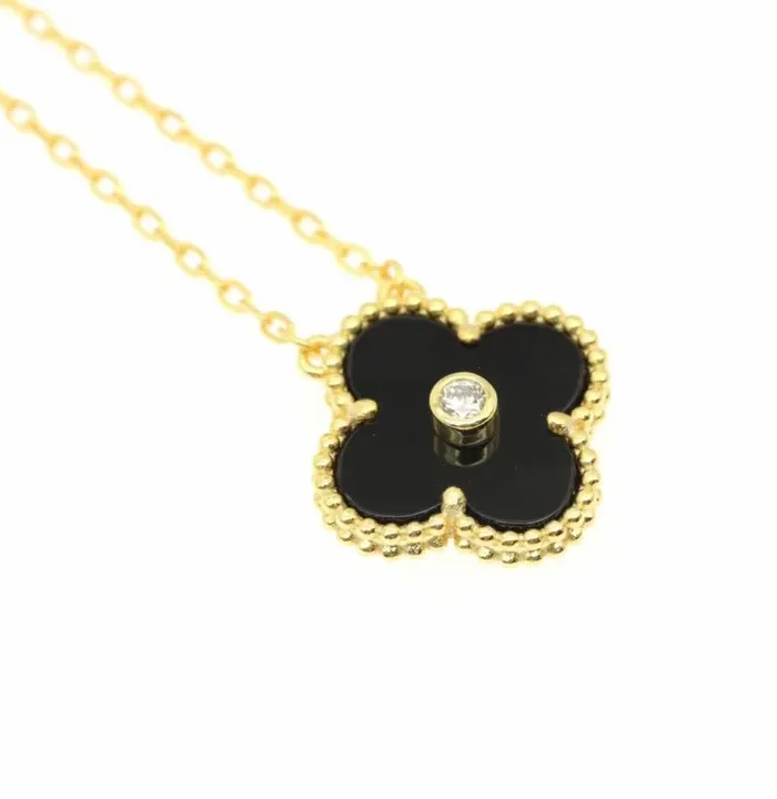 Solo Diamond Clover Necklace
