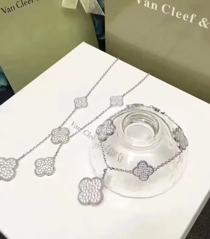 Six Flower Clover Set