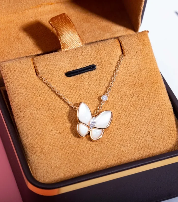 Rose Gold Mother-of-Pearl Necklace