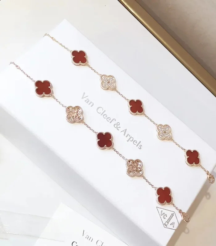 Red Agate Diamond Five-Flower Bracelet