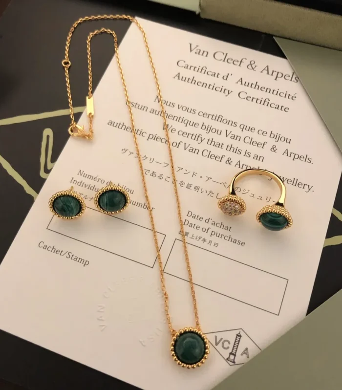 Perle Couleurs Necklace