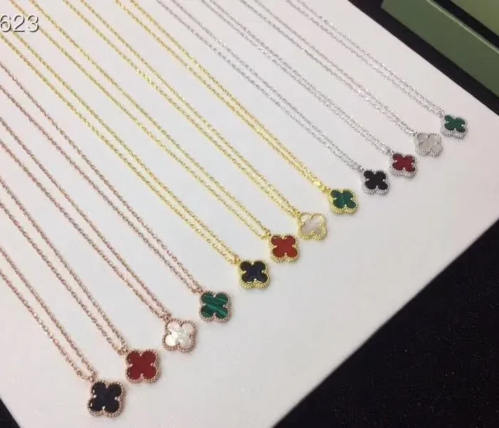 Mini Clover Necklace Multicolor