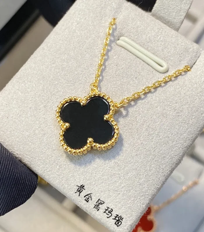 Alhambra Pendant Medium