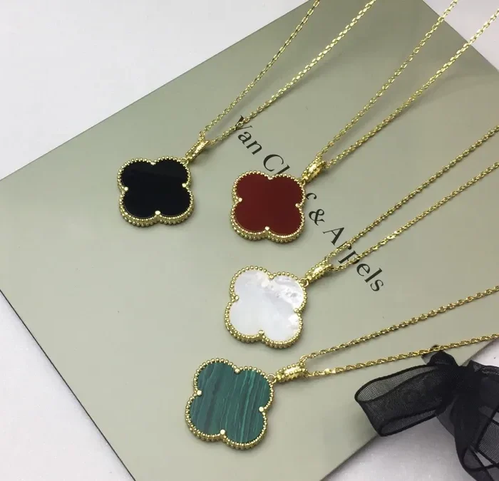 Alhambra Oversized Pendant Multi-Stone