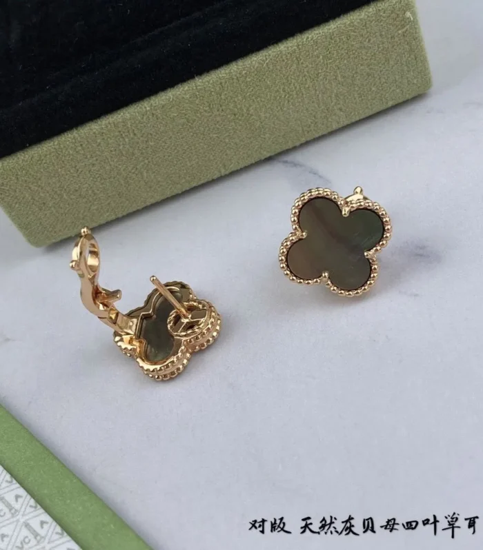 Alhambra Mother-of-Pearl Earrings