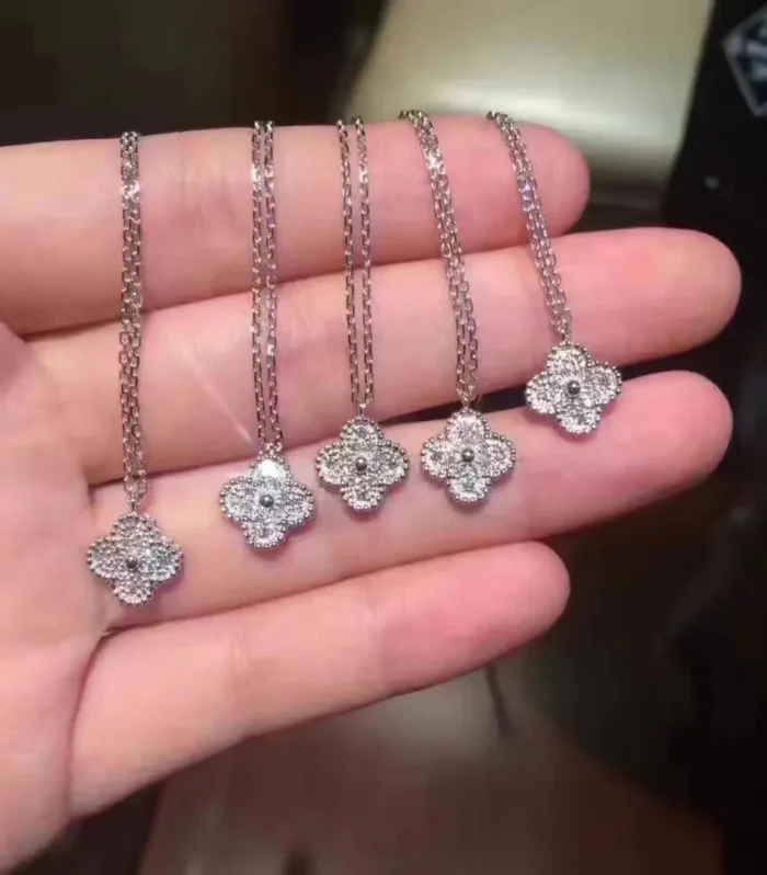 Alhambra Mini Diamond Bracelet