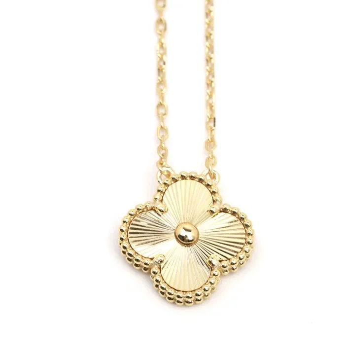 Alhambra Guilloch Clover Pendant
