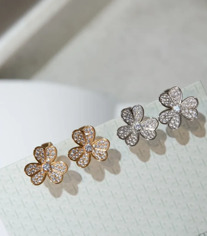 Alhambra Ear Cuff Medium