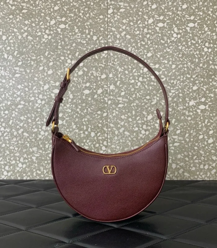 VA GARAVANI VLOGO mini HOBO bag burgundy calfskin 566880