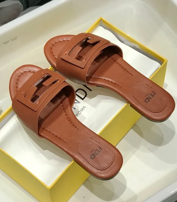 FENDI BAGUETTE SLIDES IN CINNAMON BROWN LAMBSKIN