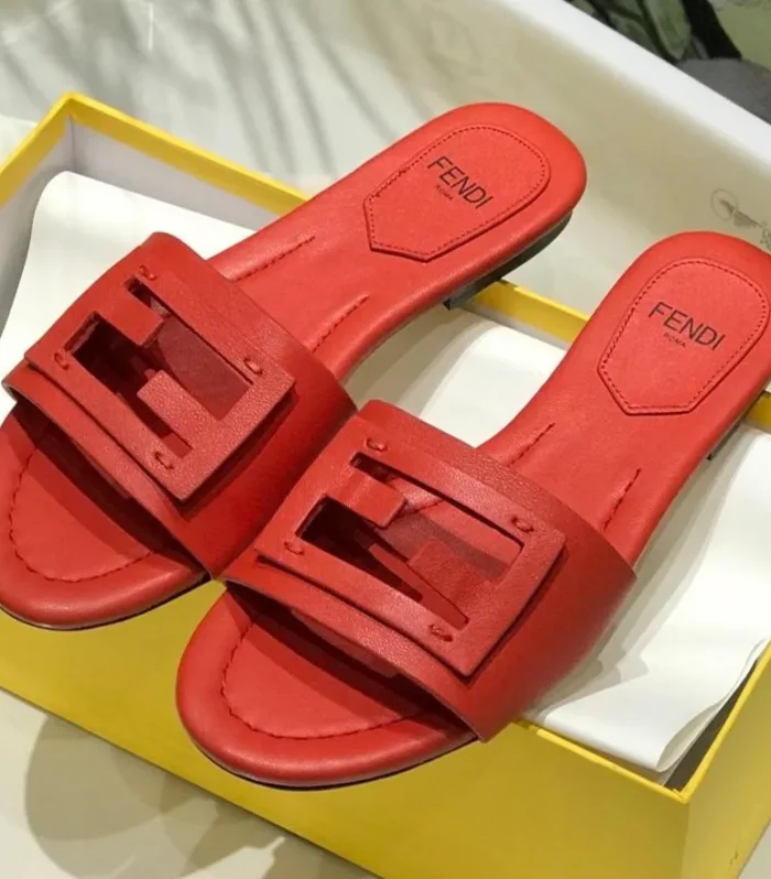 FENDI BAGUETTE SLIDES IN CHERRY RED LAMBSKIN