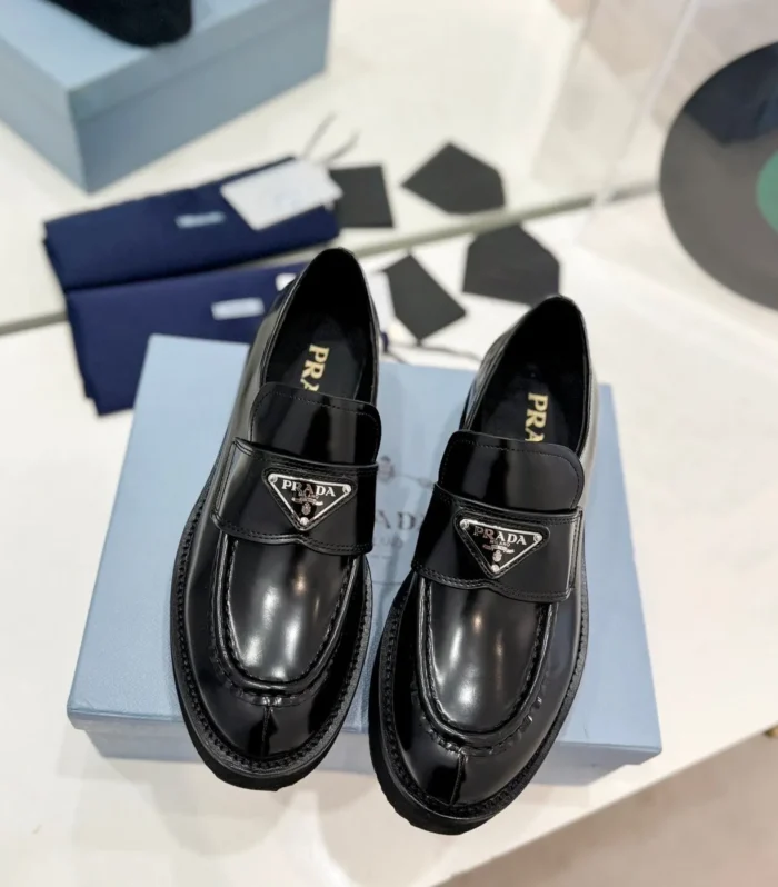 PRA BRUSHED LOAFERS BLACK LAMBSKIN
