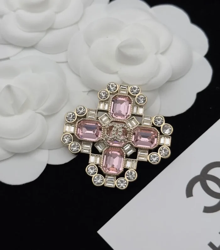CC Brooch Gold 173155