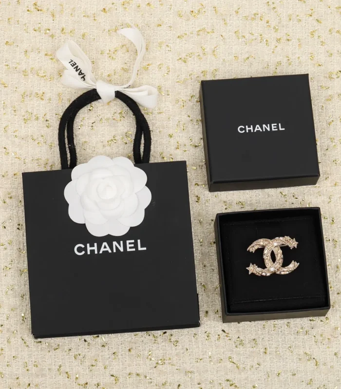 CC Brooch 158815