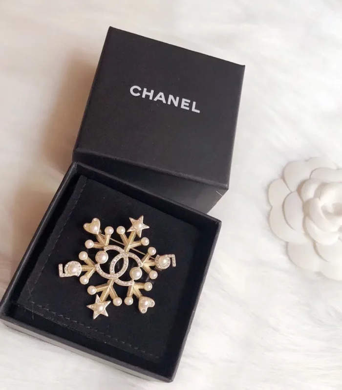 CC Brooch 157230