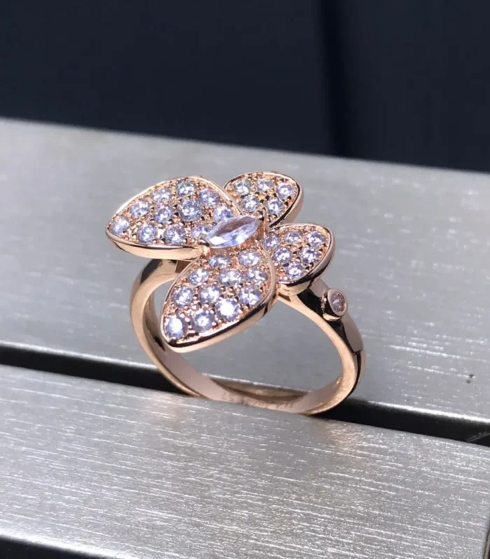 BUTTERFLY PINK GOLD DIAMOND RING