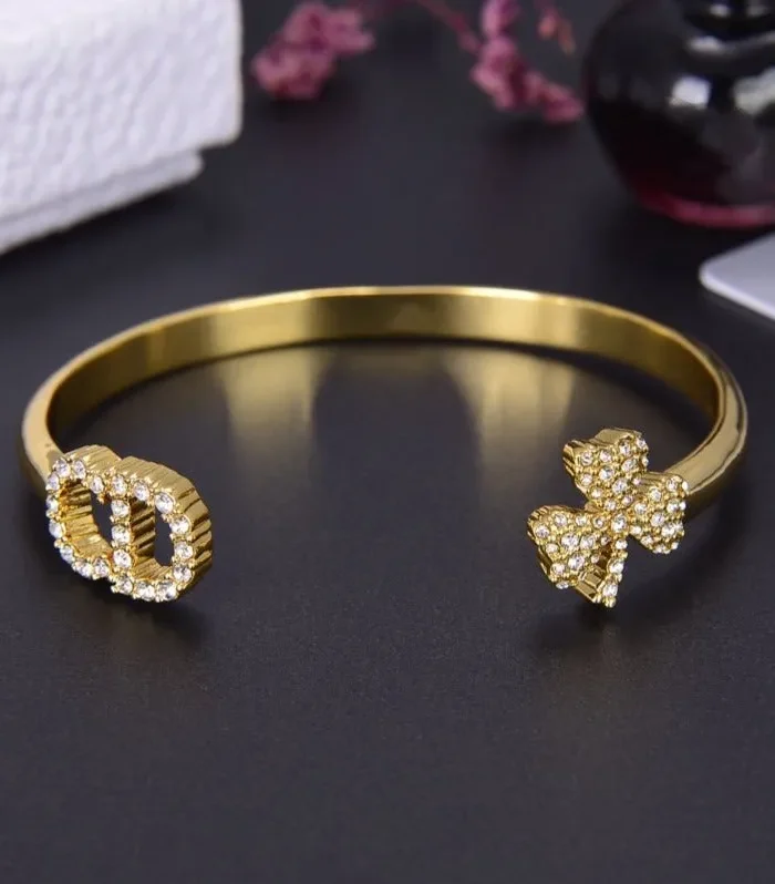 CD CLOVER CUFF BRACELET GOLD DIAMOND
