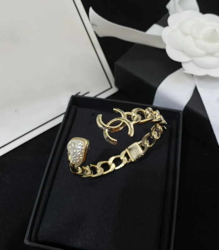 CC HEART GOLD DIAMOND BRACELET