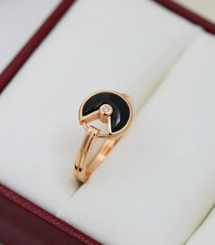 Amulet Ring Onyx