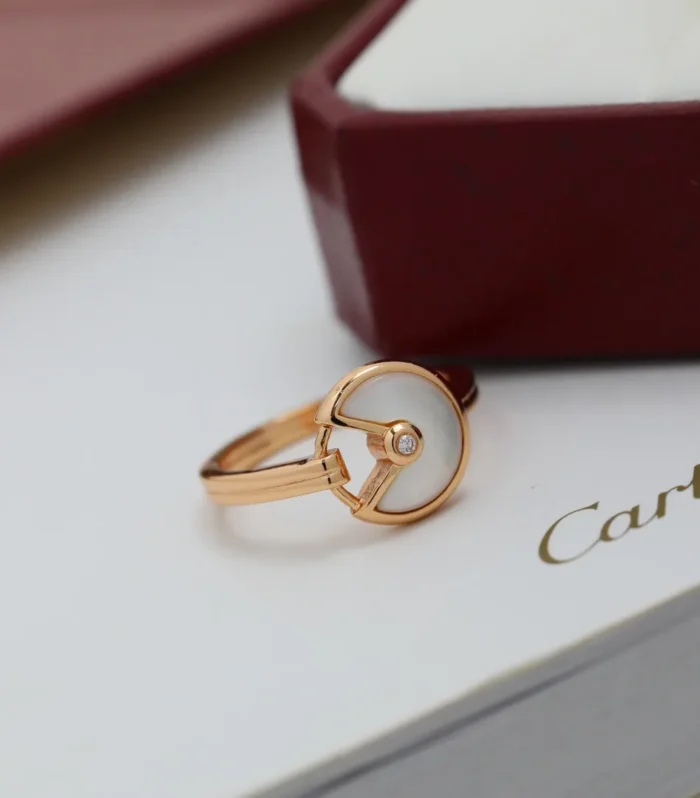 Amulet Ring White Mother-of-Pearl