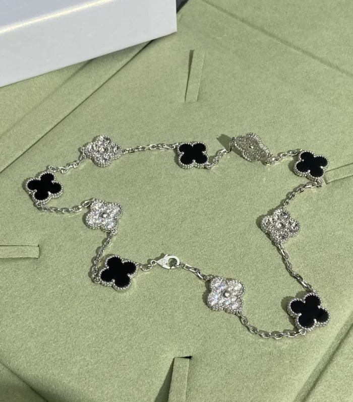 Alhambra Ten-Flower Chalcedony Necklace