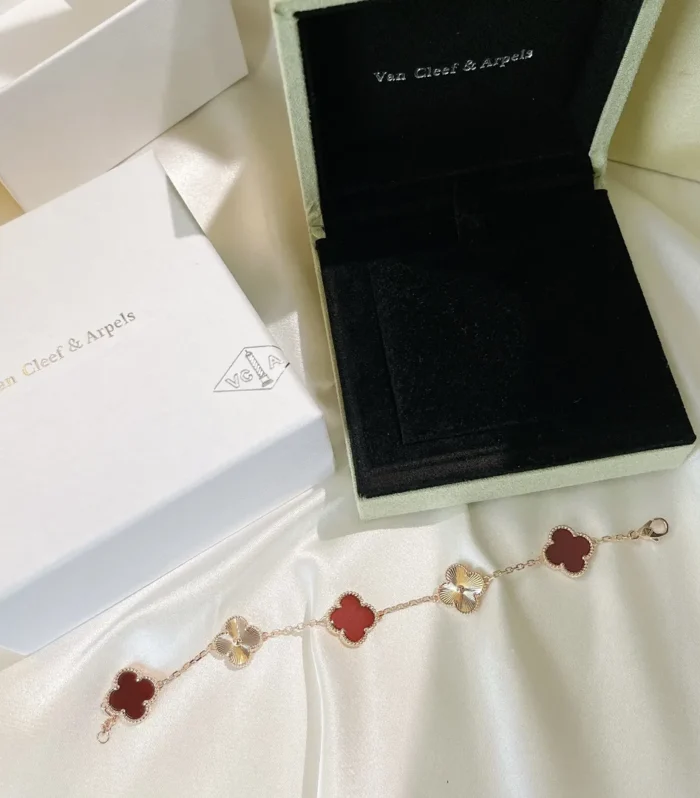 Alhambra Clover Bracelet Red