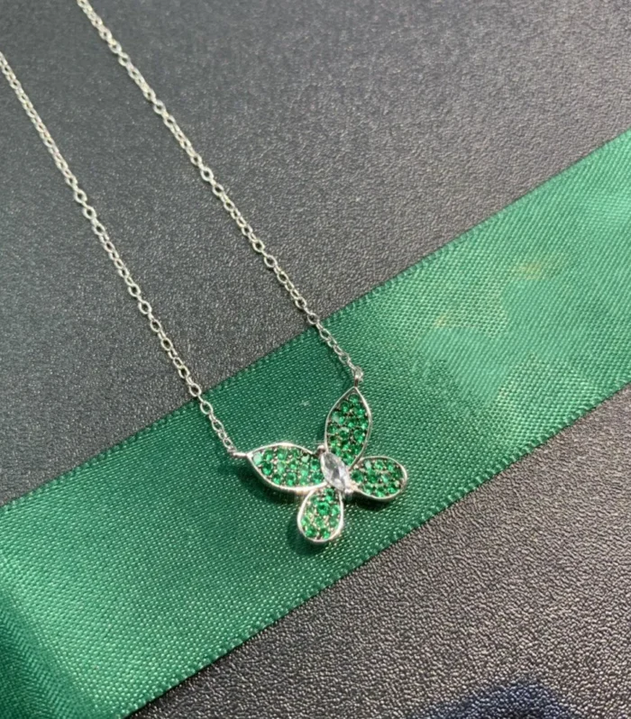 BUTTERFLY GREEN DIAMOND PAVED NECKLACE