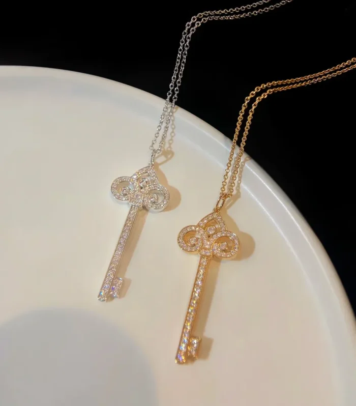 Classic Fleur de Lis Key
