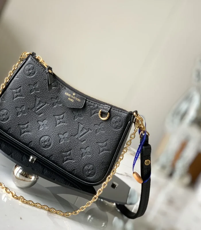 Easy Pouch On Strap Black