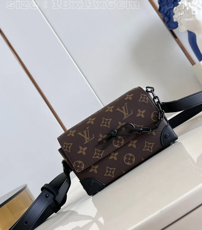 Louis Vuitton Steamer Wearable Wallet