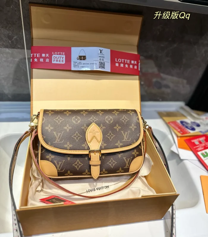 Baguette Double Strap Bag